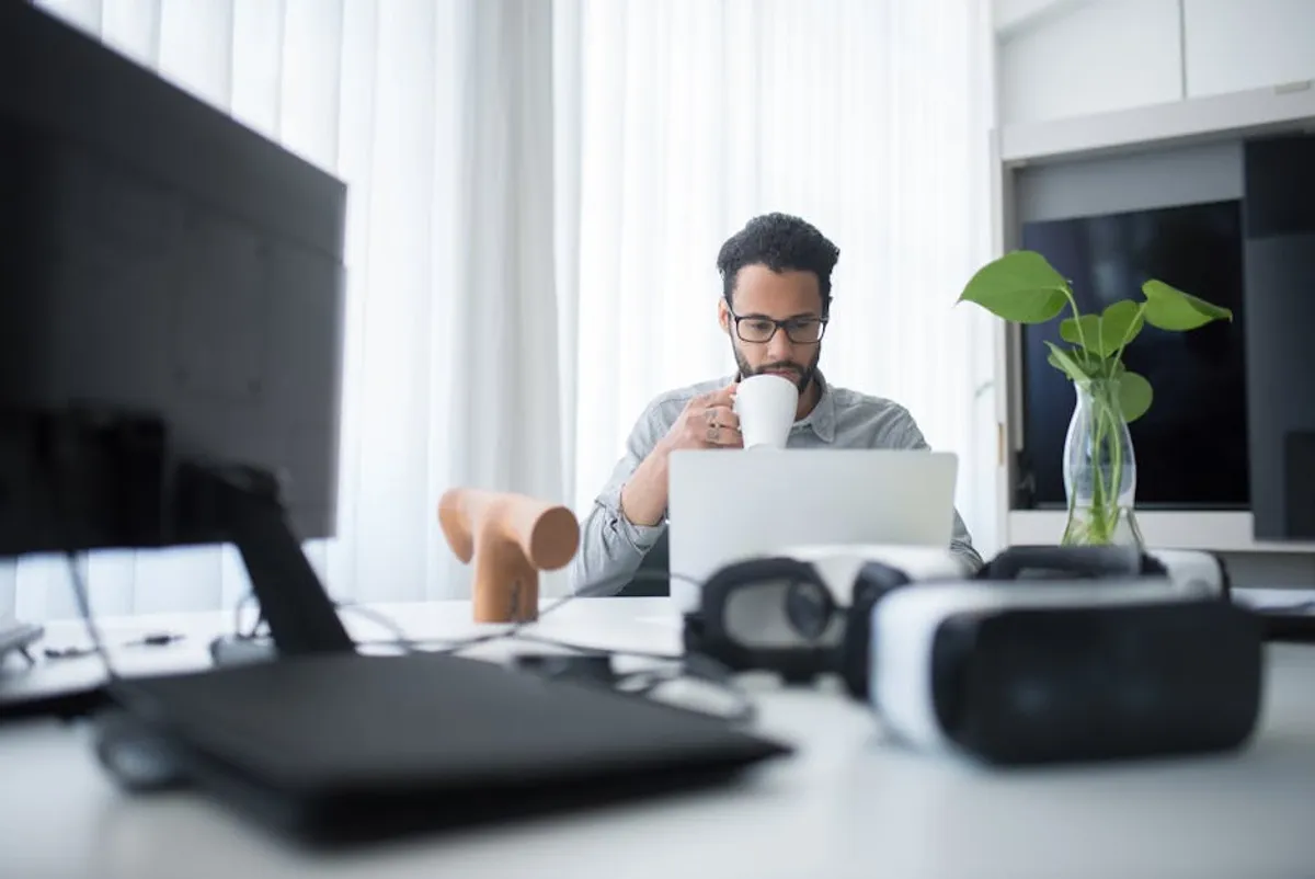 A Balanced Look at educationbeing.com for business research readers