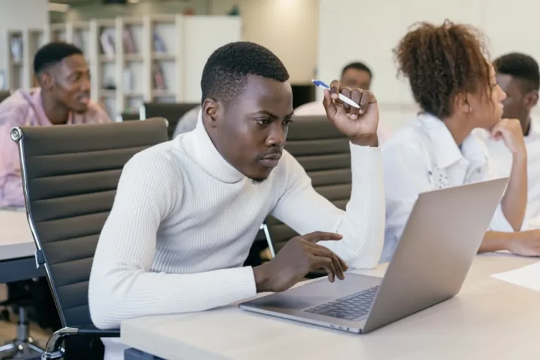 What Companies Can Learn From the Search Behaviour Around technofee.com